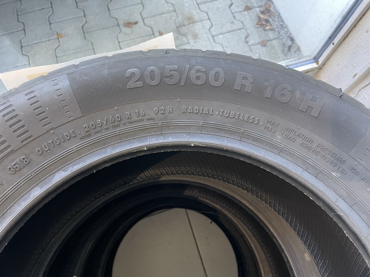 Continental Pneumatici & Ruote complete: Neue Pneu 4stk – Nuovo e nell'imballaggio originale da Tecknau venduto da Garage_St.Buser 1