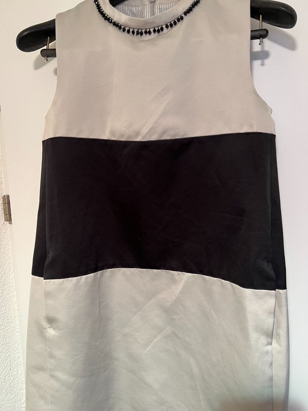 Max Mara Vestiti: Max Mara Damenkleid Gr. 34 NEU GARANTIE – Nuovo (secondo la descrizione) da Zürich venduto da Miviraz