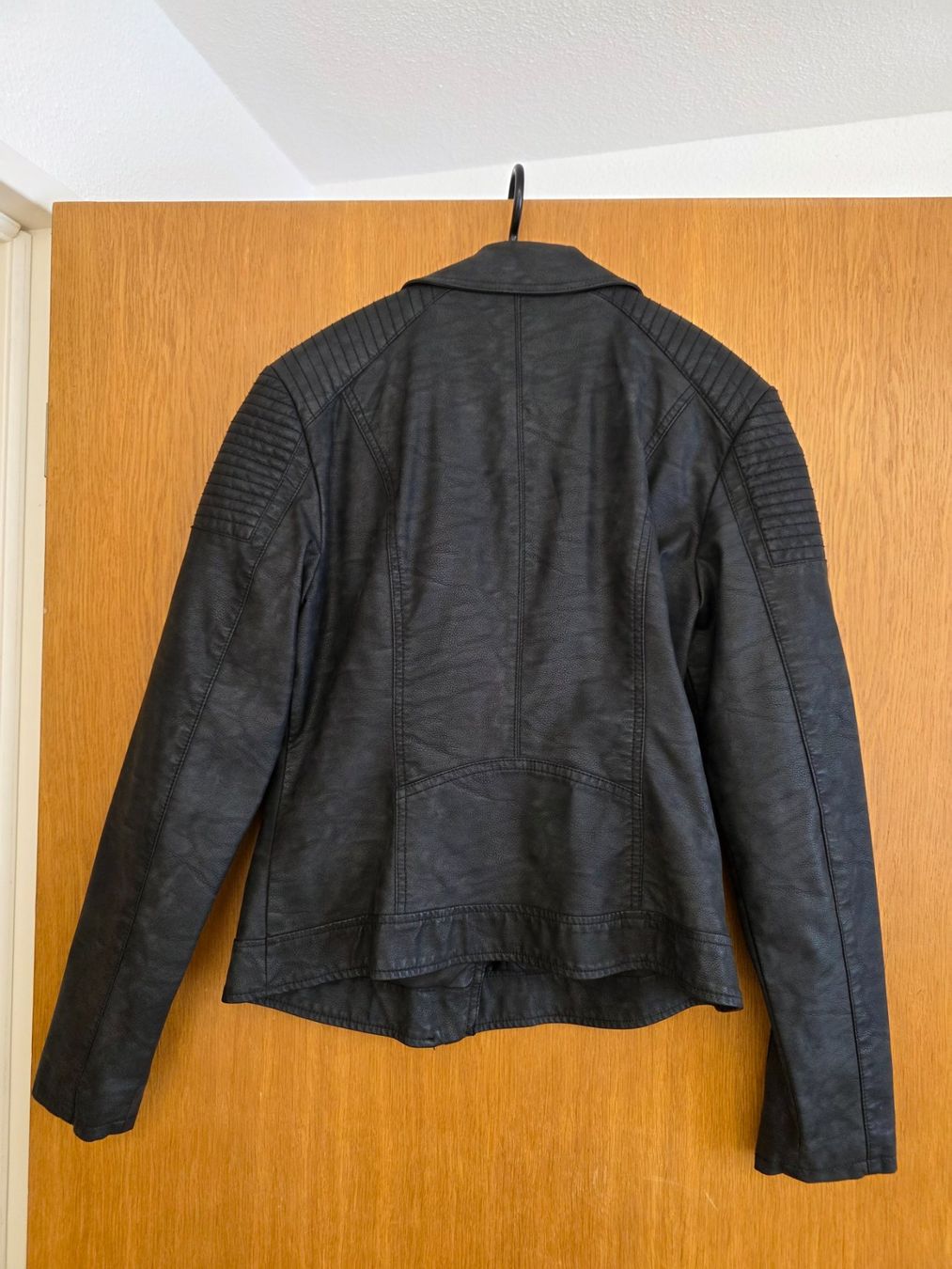 Only Giacche: Jacke, Bikerjacke, Lederimitat schwarz Only Gr. 40 – Nuovo (secondo la descrizione) da Nebikon venduto da Japostyle 3