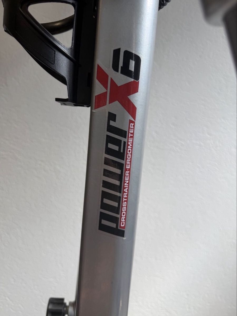 Hometrainer: elliptique de marque Crane. – Gebraucht aus Sembrancher von cha_x76c 2