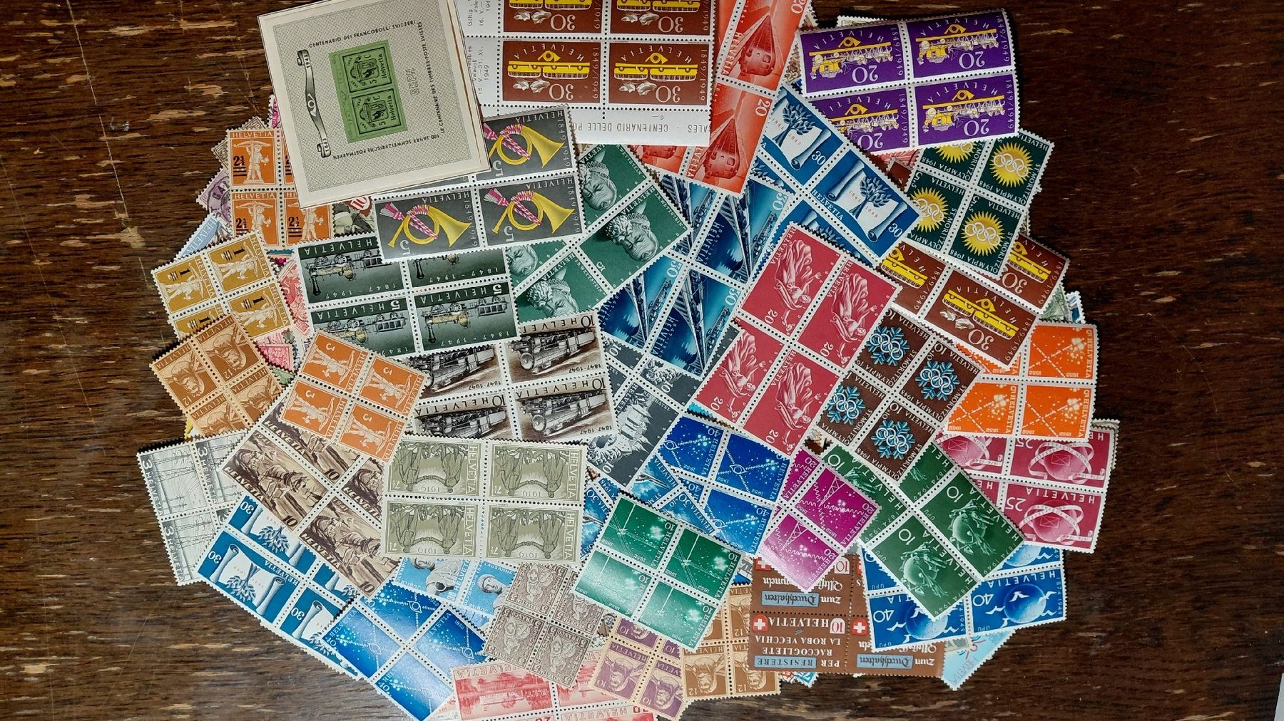 Tous les timbres: Riesige Sammlung Schweizer Briefmarken – D'occasion à Riniken par ChriguG75 6