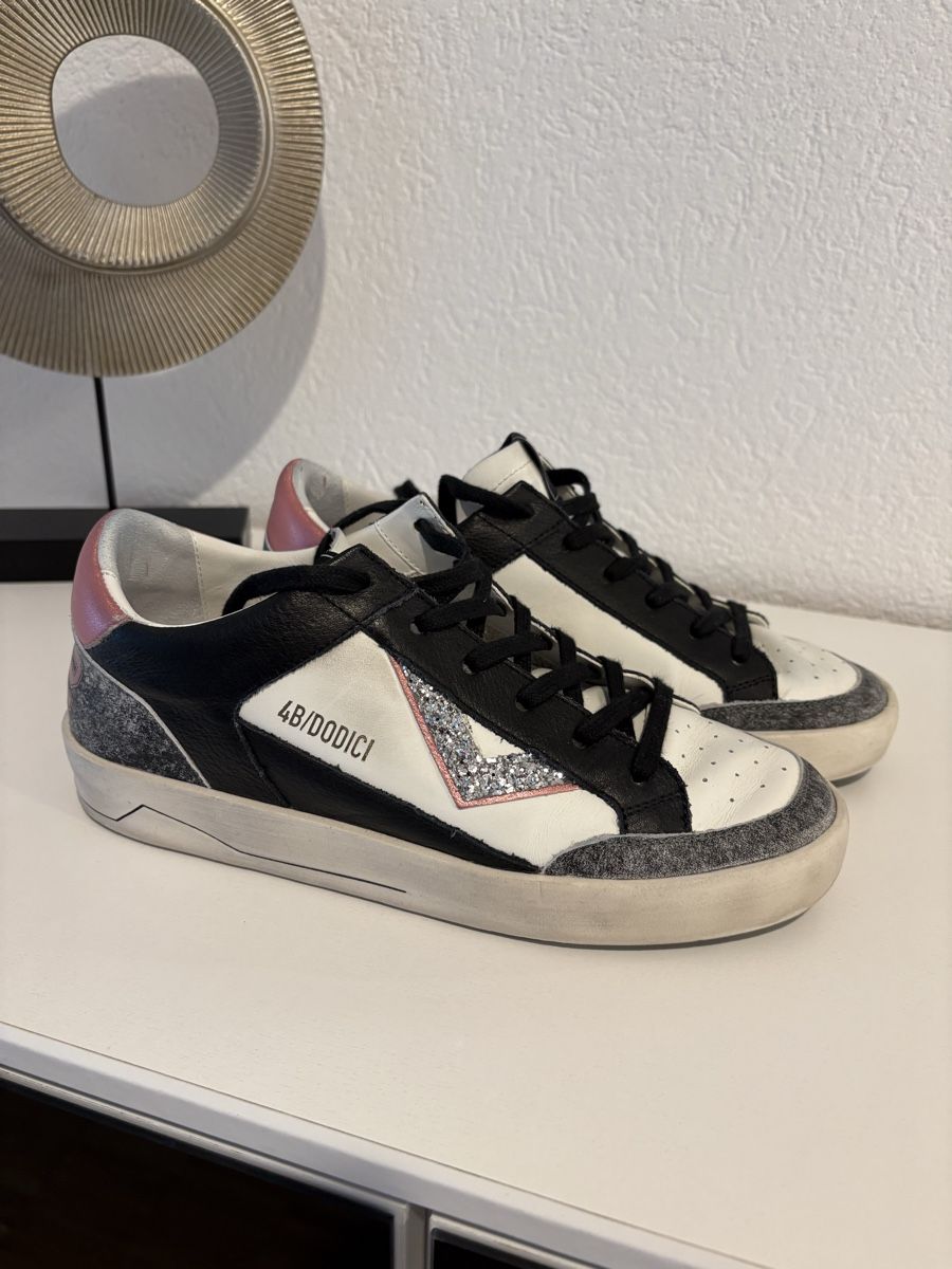 Damenschuhe: Sneaker 4B12 – Neu (gemäss Beschreibung) aus Bülach von kittygismo 1