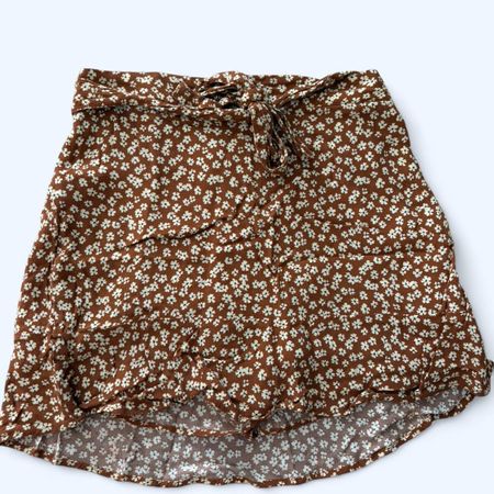 Pull&Bear Floral Mini Rock mit Hosen Braun
