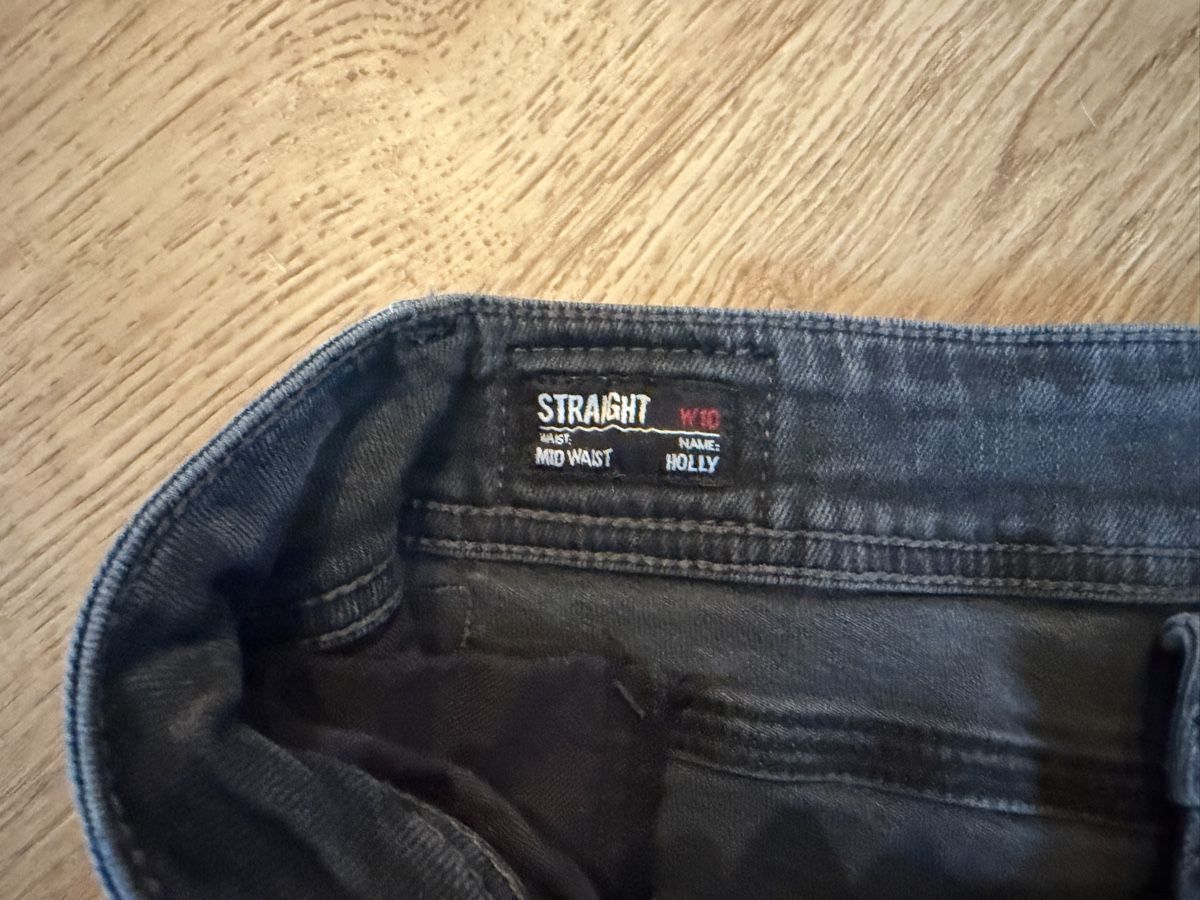 Pepe Jeans Jeans: Pepe Jeans  – D'occasion à Bettlach par Valgoy 4