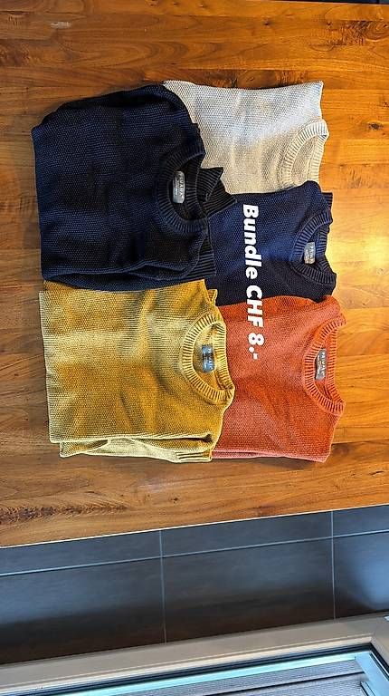 Maglioni & Felpe: Pullover S  – Usato da Egolzwil venduto da jes_2qrb