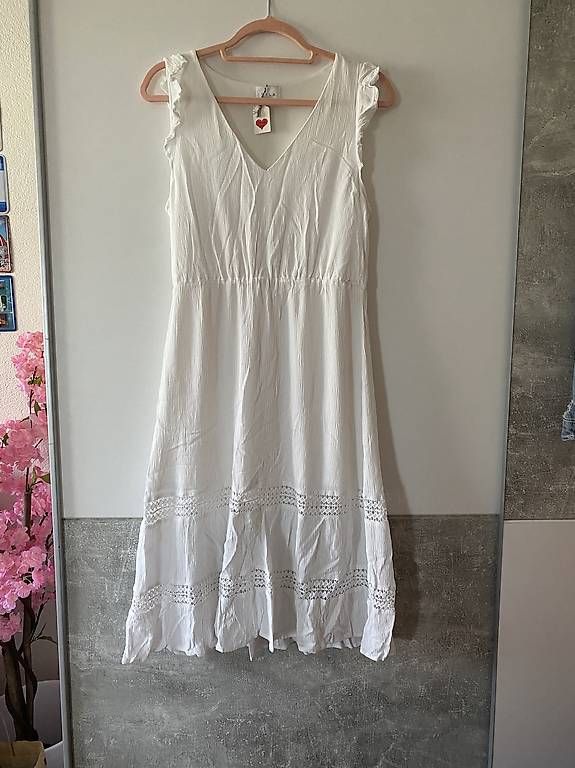 Kleider: weisses Sommerkleid – Neu und originalverpackt aus Rechthalten von