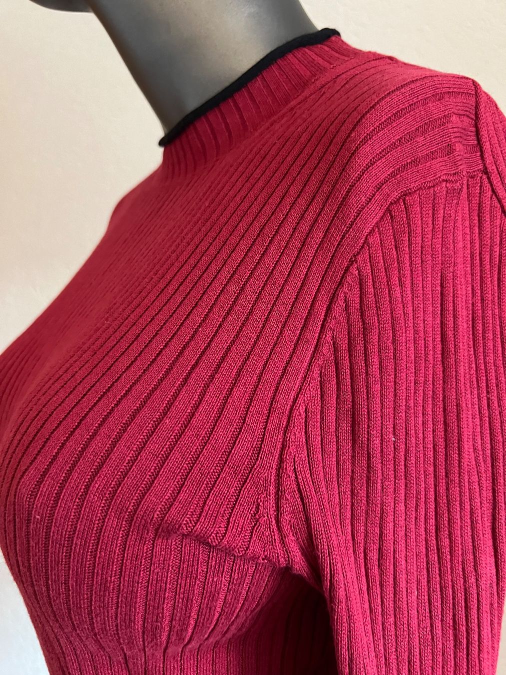 Maglioni & Felpe: Damen Strick Pullover Rot Langarm Gerippt Gr S M – Usato da Frenkendorf venduto da Style365 3