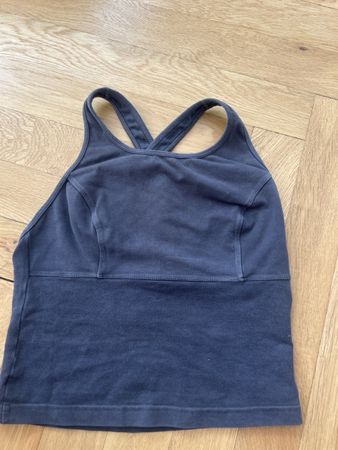 Top Rhythm grau mit gekreuzten Trägern