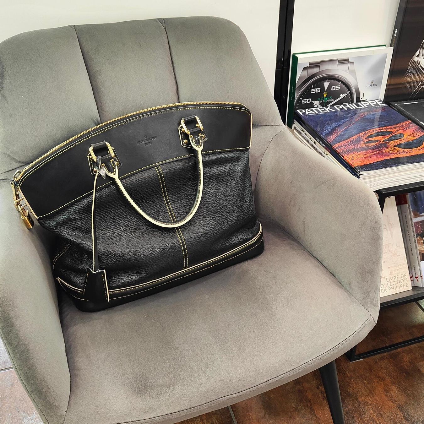 Louis Vuitton Borse da donna: Sac à main Louis Vuitton LockIt MM – Usato da Montreux venduto da CashPay_Montreux