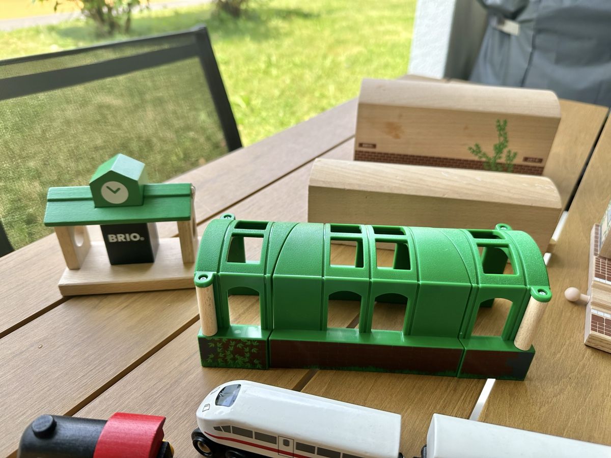 Modelleisenbahnen: BRIO Eisenbahnset – Gebraucht aus Adliswil von surenya 4