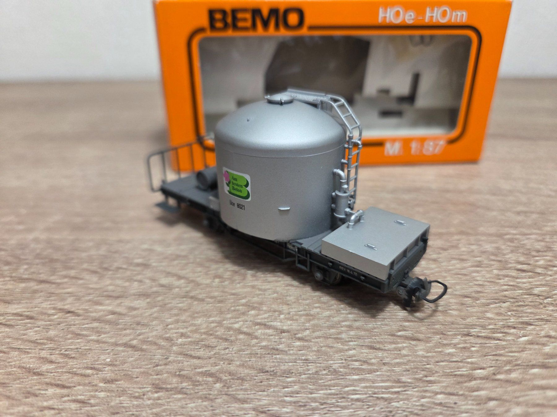 Bemo Modelleisenbahnen: Bemo 2252 Zementtransportwagen RhB H0m – Gebraucht aus St-Aubin-Sauges von Lo_Go 3