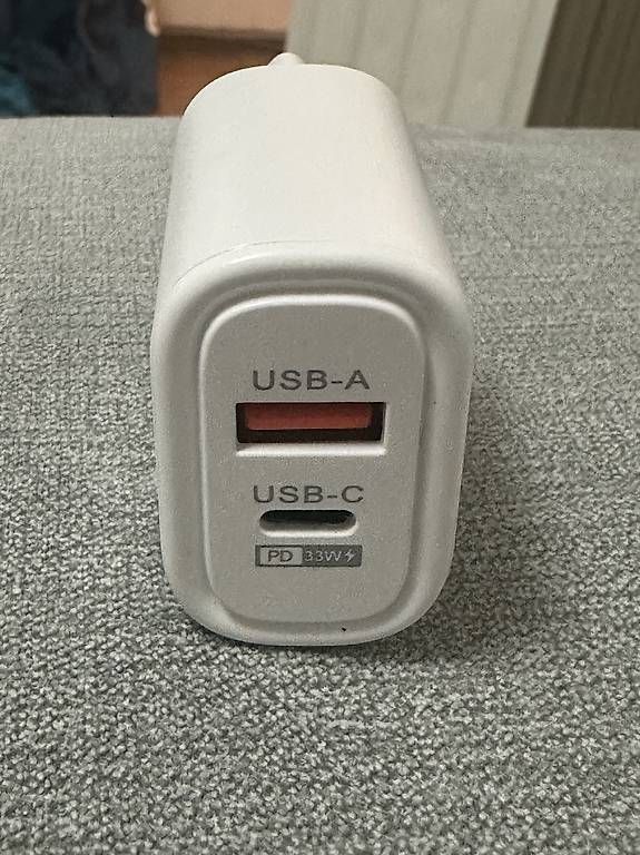 Caricabatterie: 65W USB-C-Ladegerät, schnelles Laden – Usato da Luzern venduto da claiudiu 1