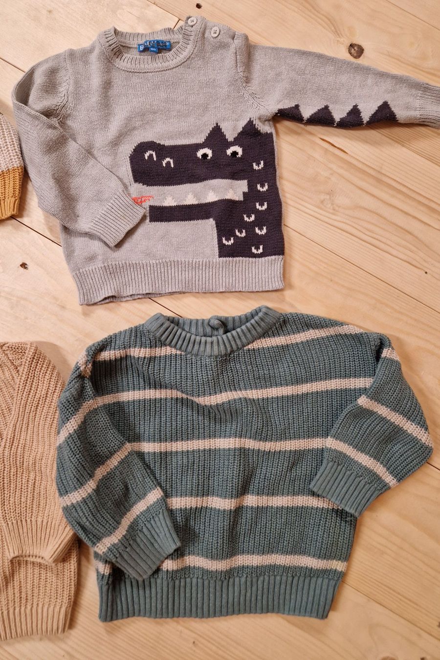 Lotti & Set di vestiti: 6 Strick-Pullover/Jäckchen, Grösse 80 – Usato da Dreien venduto da vaniih93 3