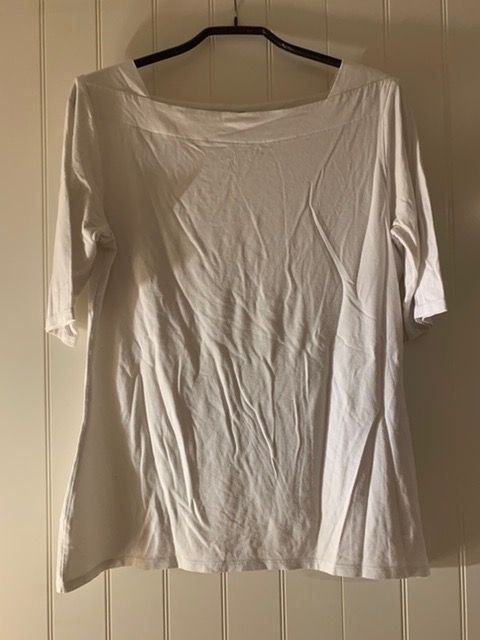 Top: Top blanc t.38 – Usato da Sion venduto da DayJenn 4