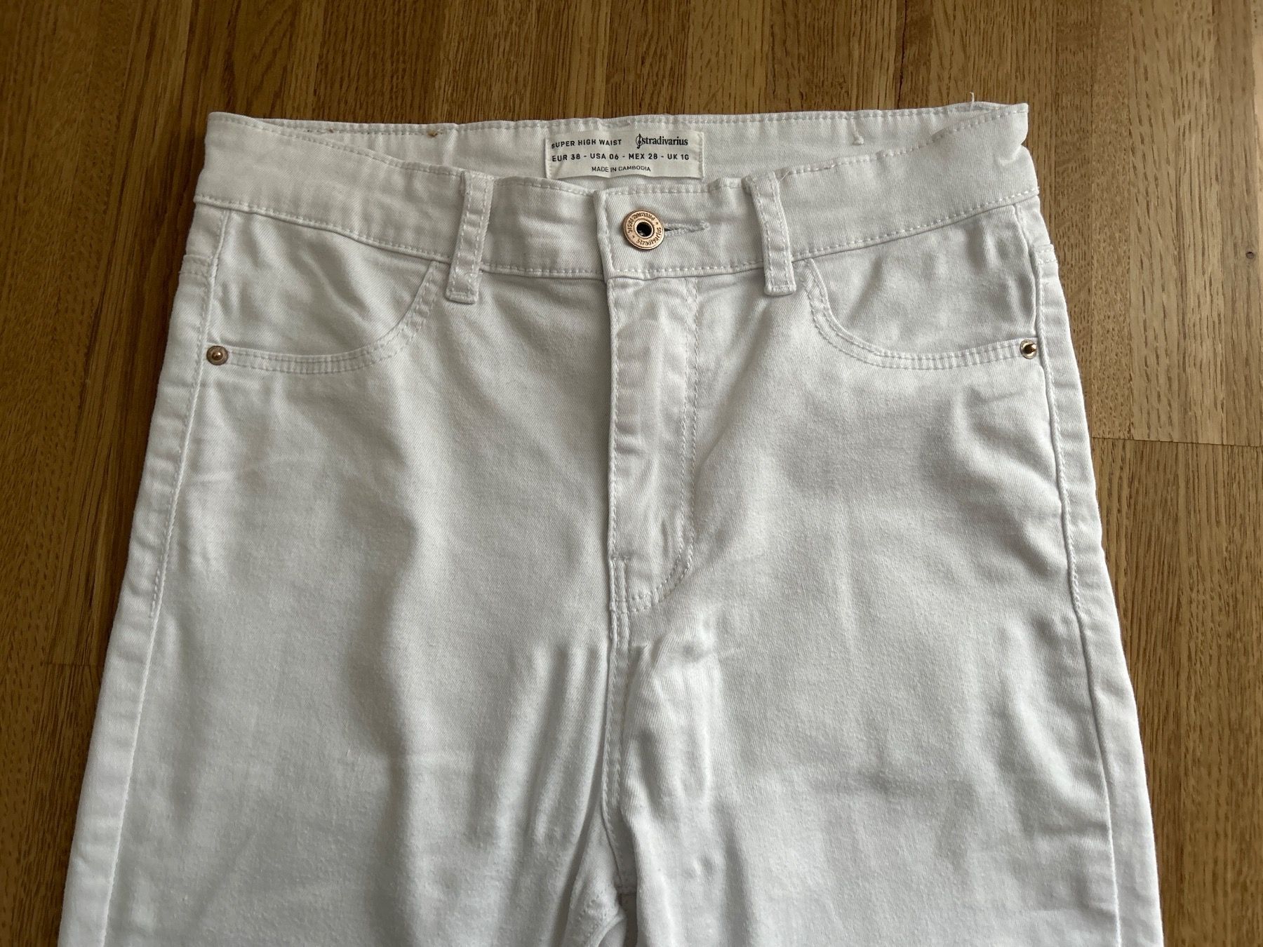 Stradivarius Jeans: Jeans Stradivarius 38 – Usato da Oberrüti venduto da ChoCoc 1