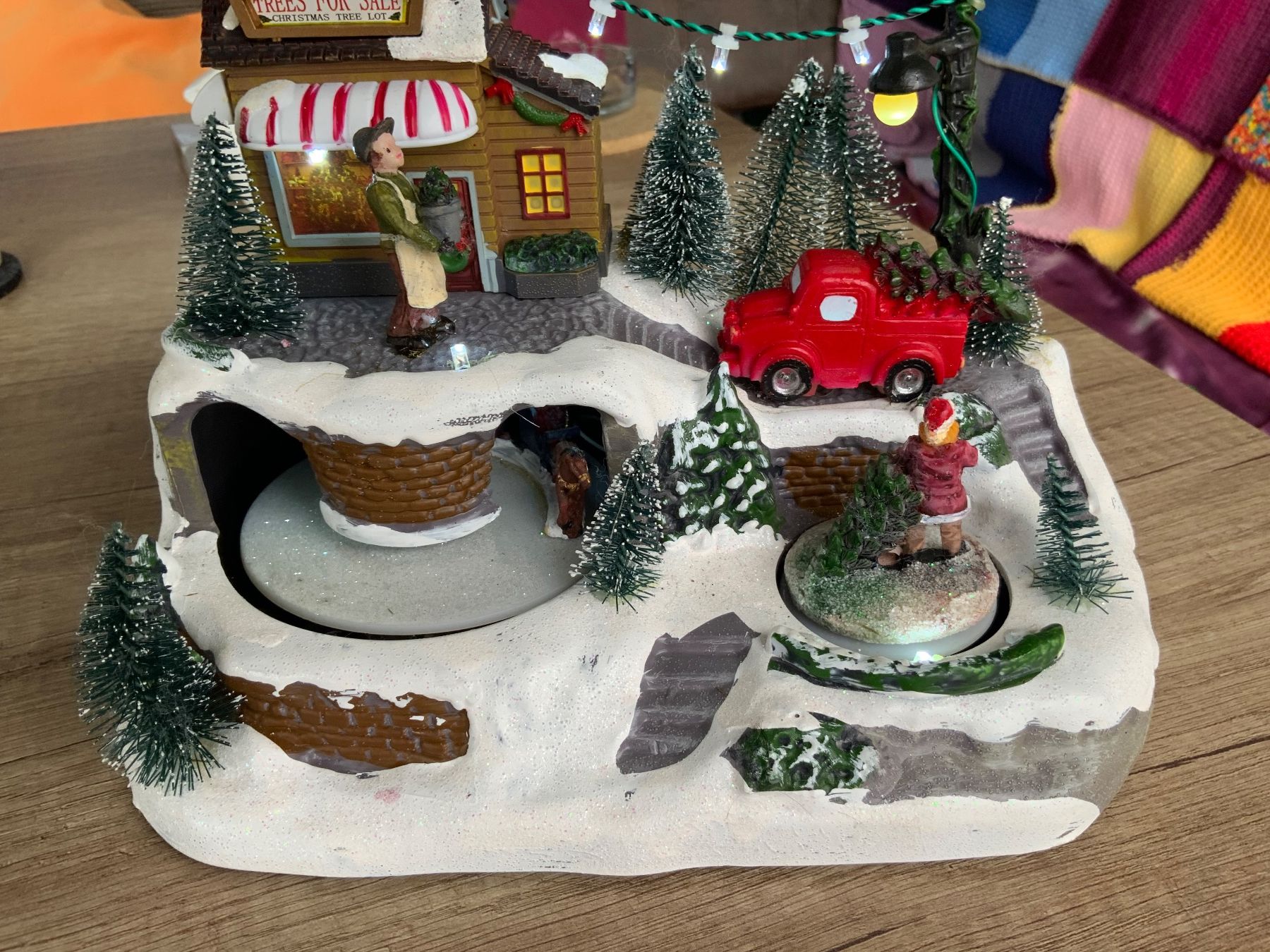 Toutes les décorations: Weihnachtsdekoration mit Musik – D'occasion à Schübelbach par Hecht11. 2