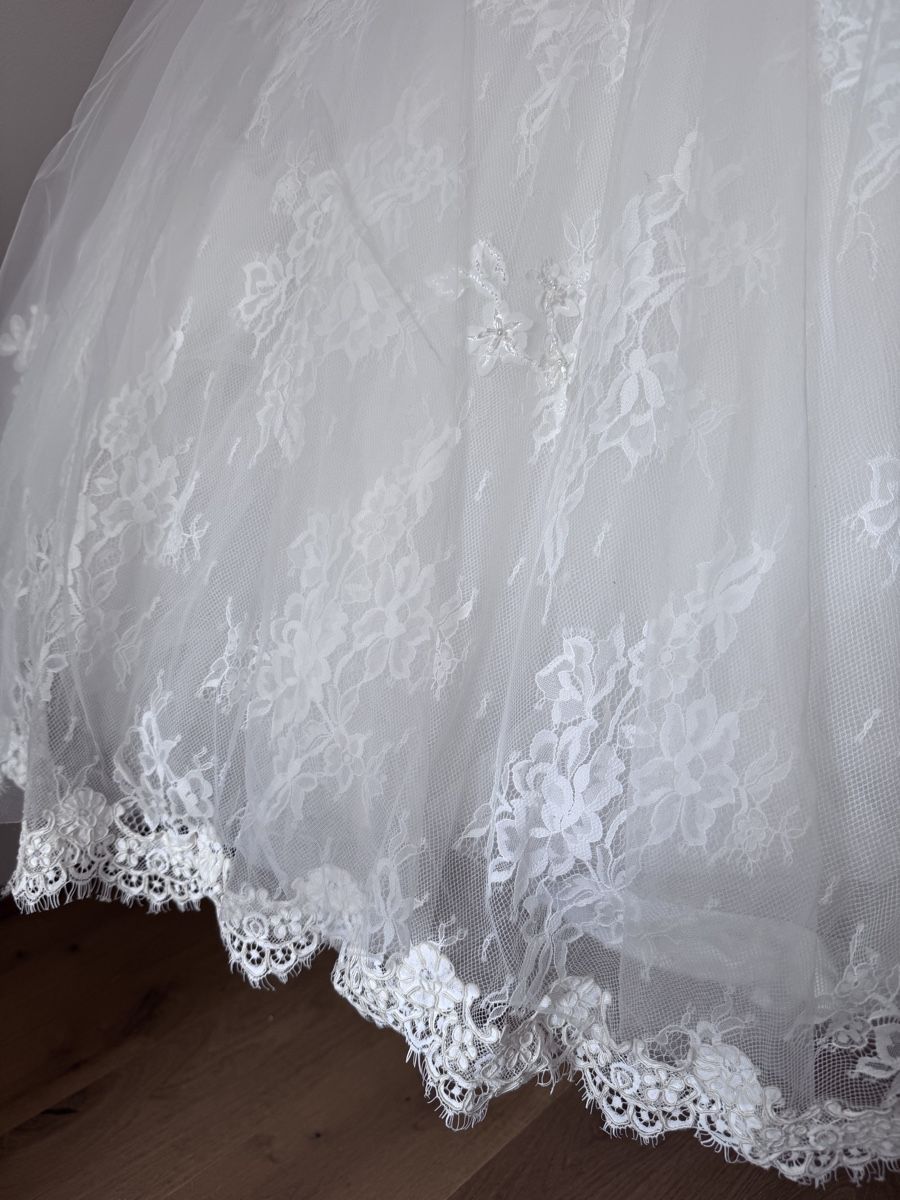 Robes: Brautkleid im Ball-Style – D'occasion à Lachen SZ par ThisMyJam 1