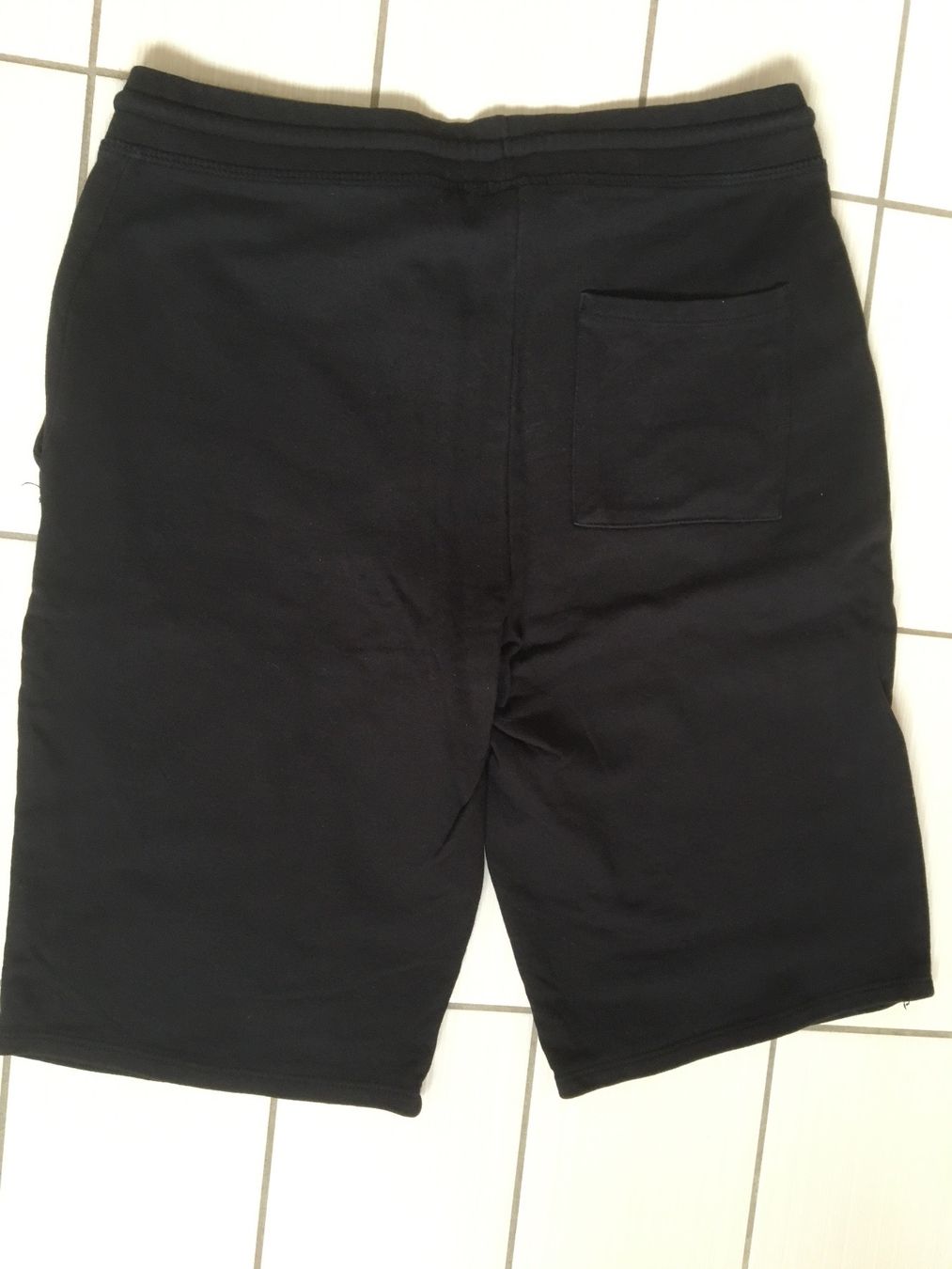 Pantaloni: Shorts 182 – Usato da Arth venduto da Vrecam51 2