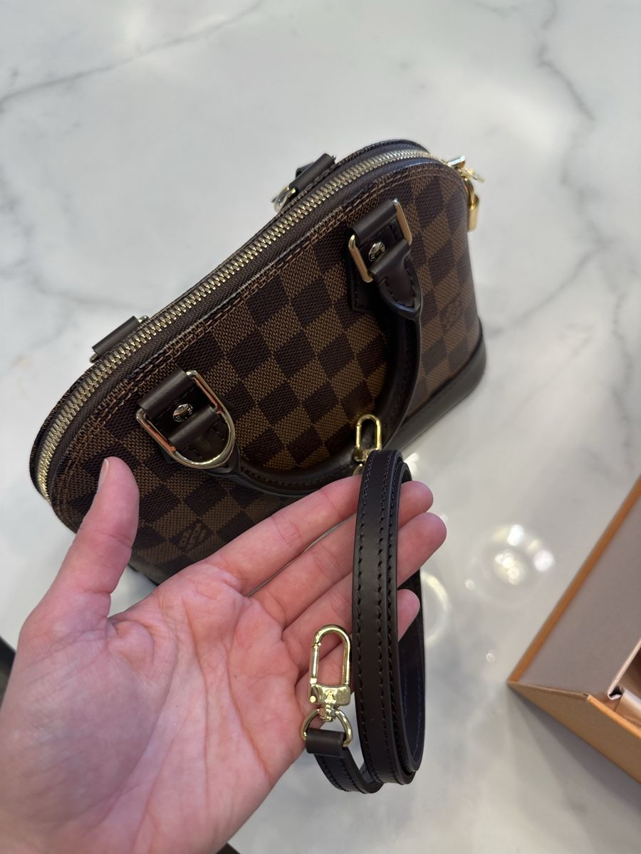Louis Vuitton Borse da donna: Alma BB Louis Vuitton – Usato da Buchrain venduto da Franciscacsousa 6