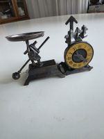 Bleistiftspitzer Uhr mit Waage Metall , vintage Sammlung