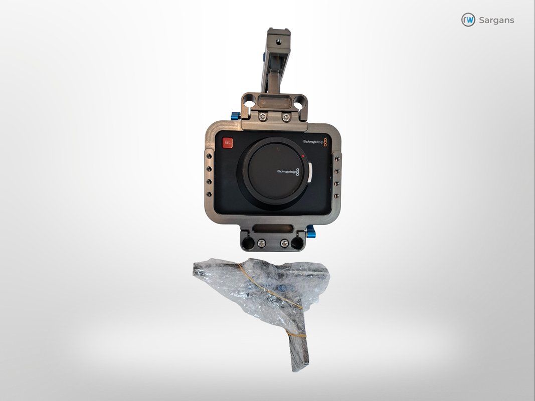 Blackmagic Videocamere: BLACKMAGIC DESIGN Kino-Kamera 2.5K professionell – Nuovo (secondo la descrizione) da Sargans venduto da Restwert_Sargans