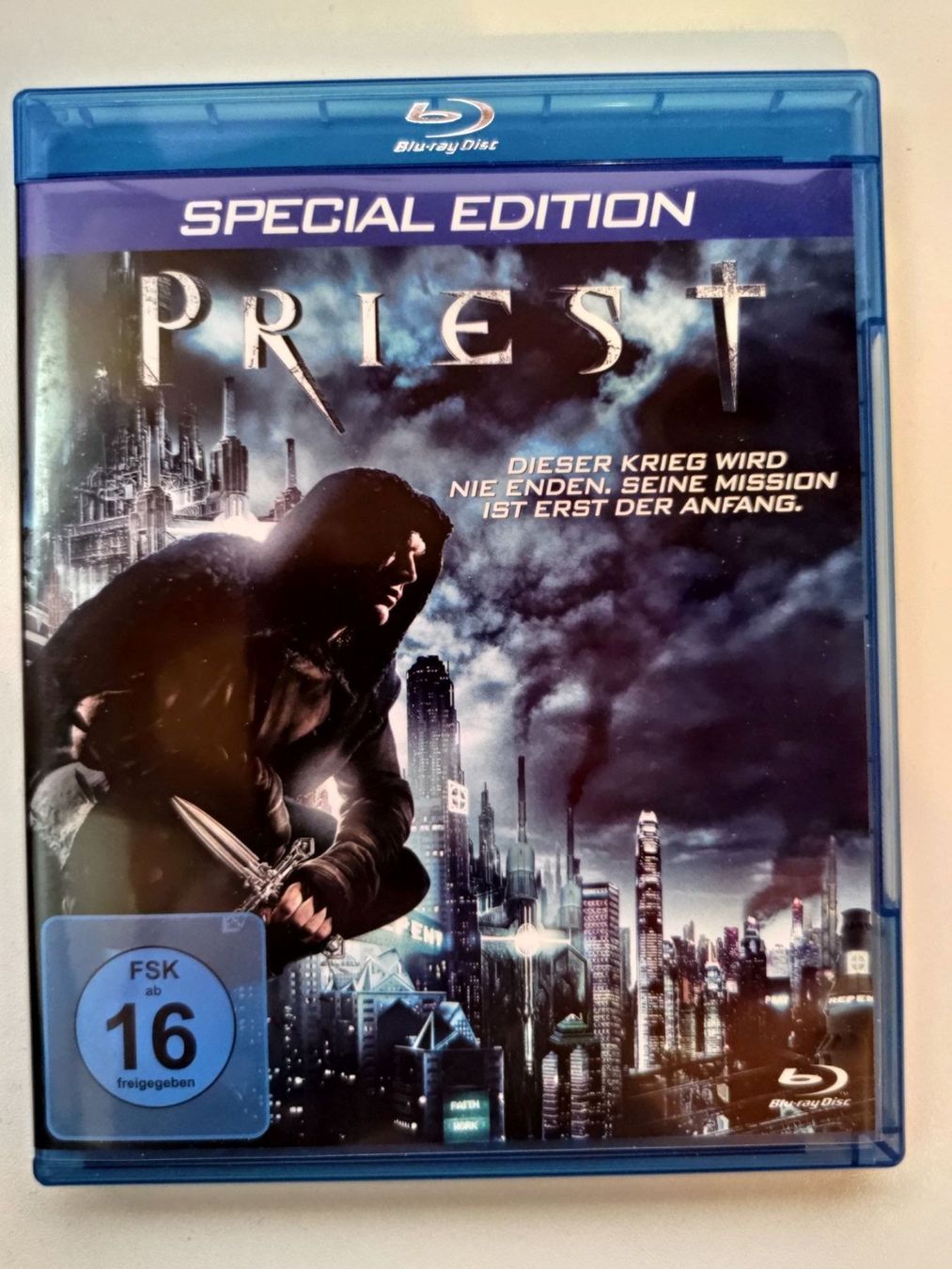 Tutti i DVDs: Priest - Special Edition – Usato da Liestal venduto da Kratzilla