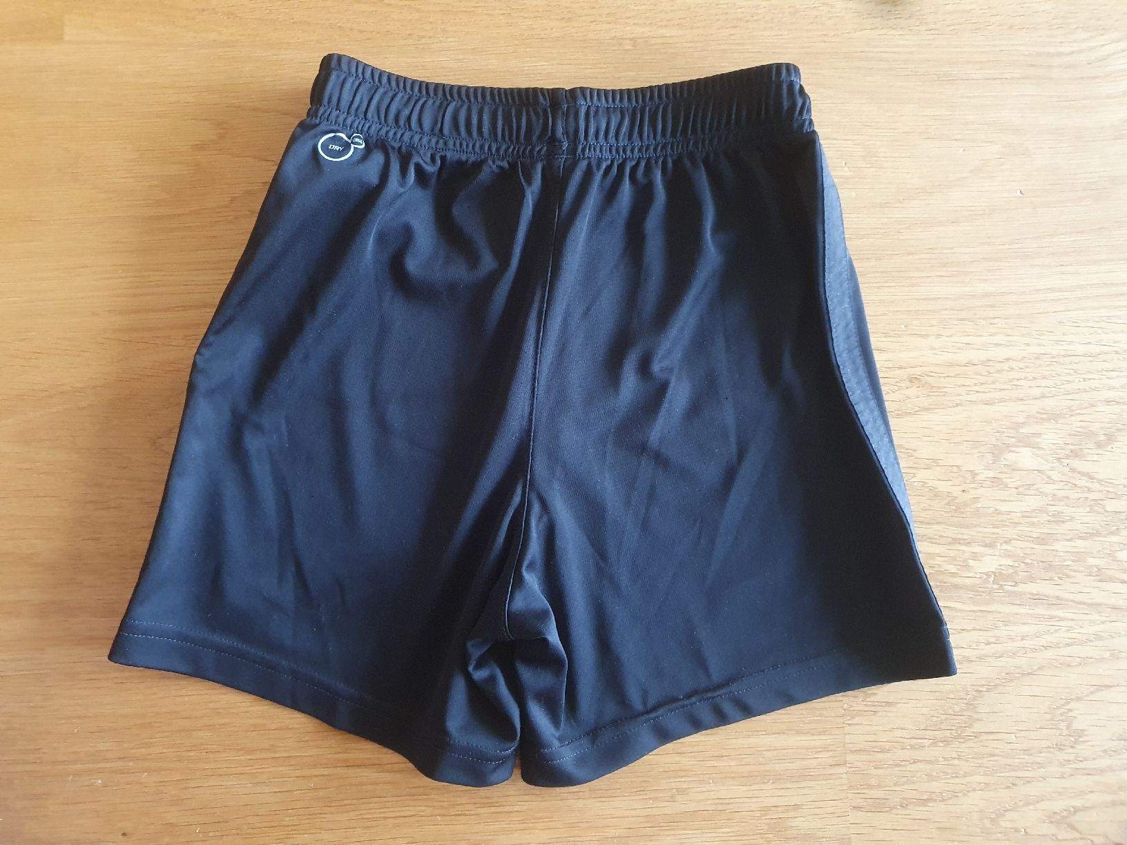 Puma Pantaloni: Puma Short Gr. 128 – Usato da Villars-sur-Glâne venduto da richardette 1