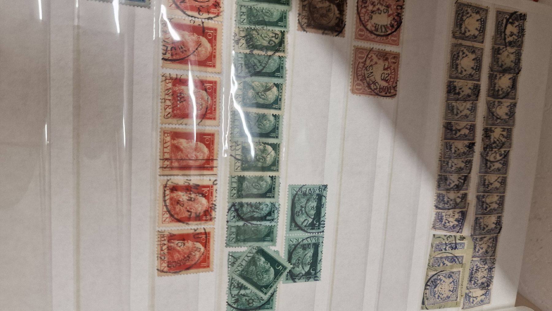 Alle Briefmarken: Briefmarken Sammlung in Ordner, diverse Werte, gebraucht – Gebraucht aus Herisau von Antiques.AR 2