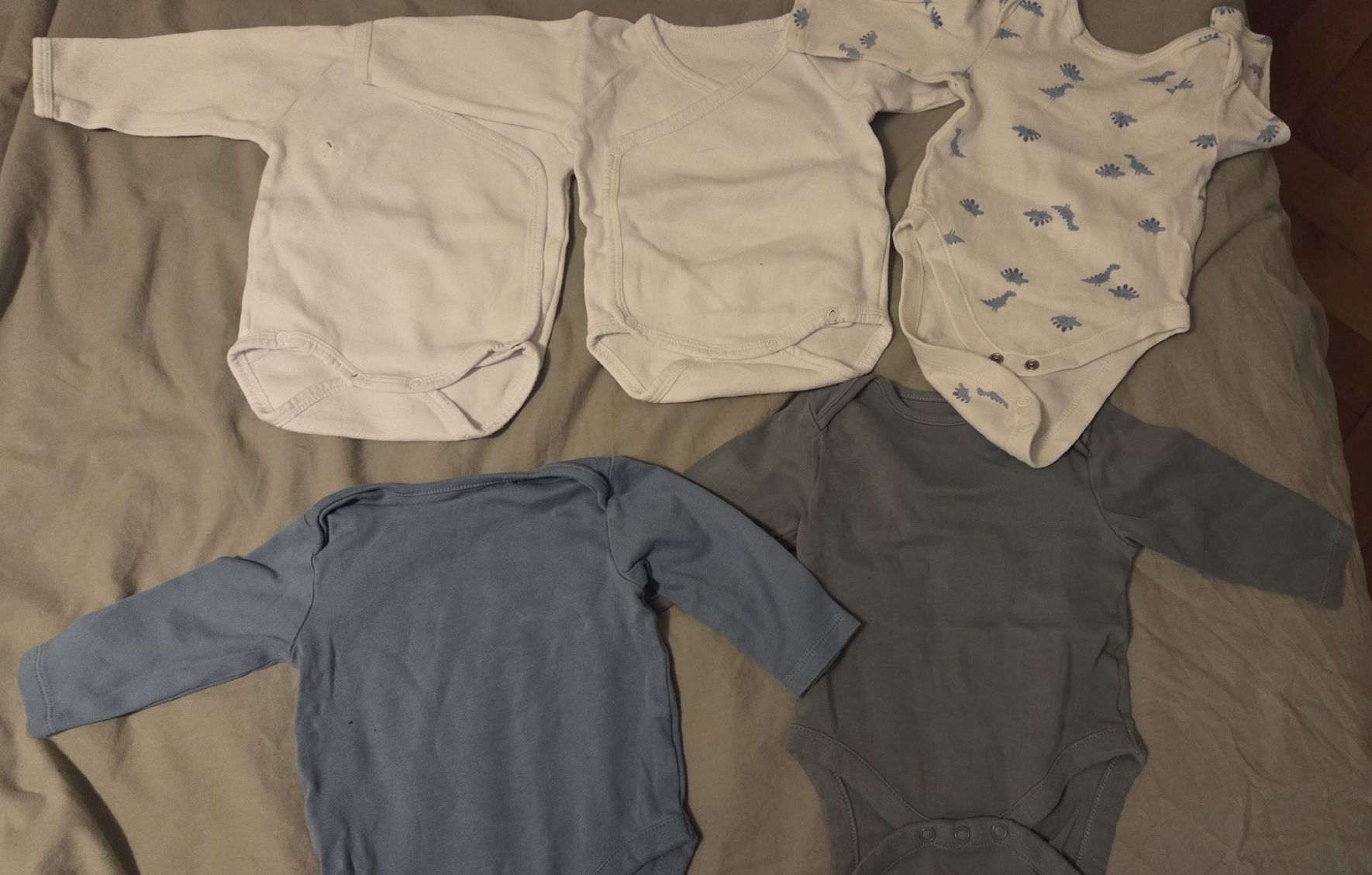 Lotti & Set di vestiti: vêtements bébé taille 3-6 et 6-9 mois – Usato da Lausanne venduto da ver_05_22 1