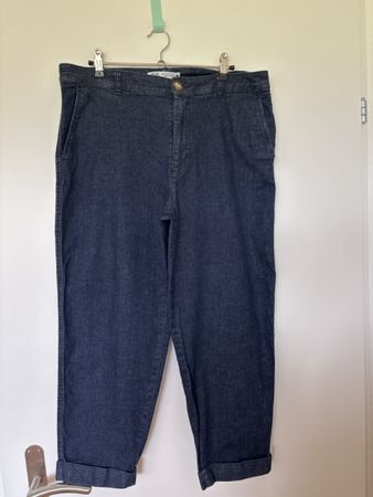 Damen Jeans Zara dunkelblau EUR 42 neuwertig