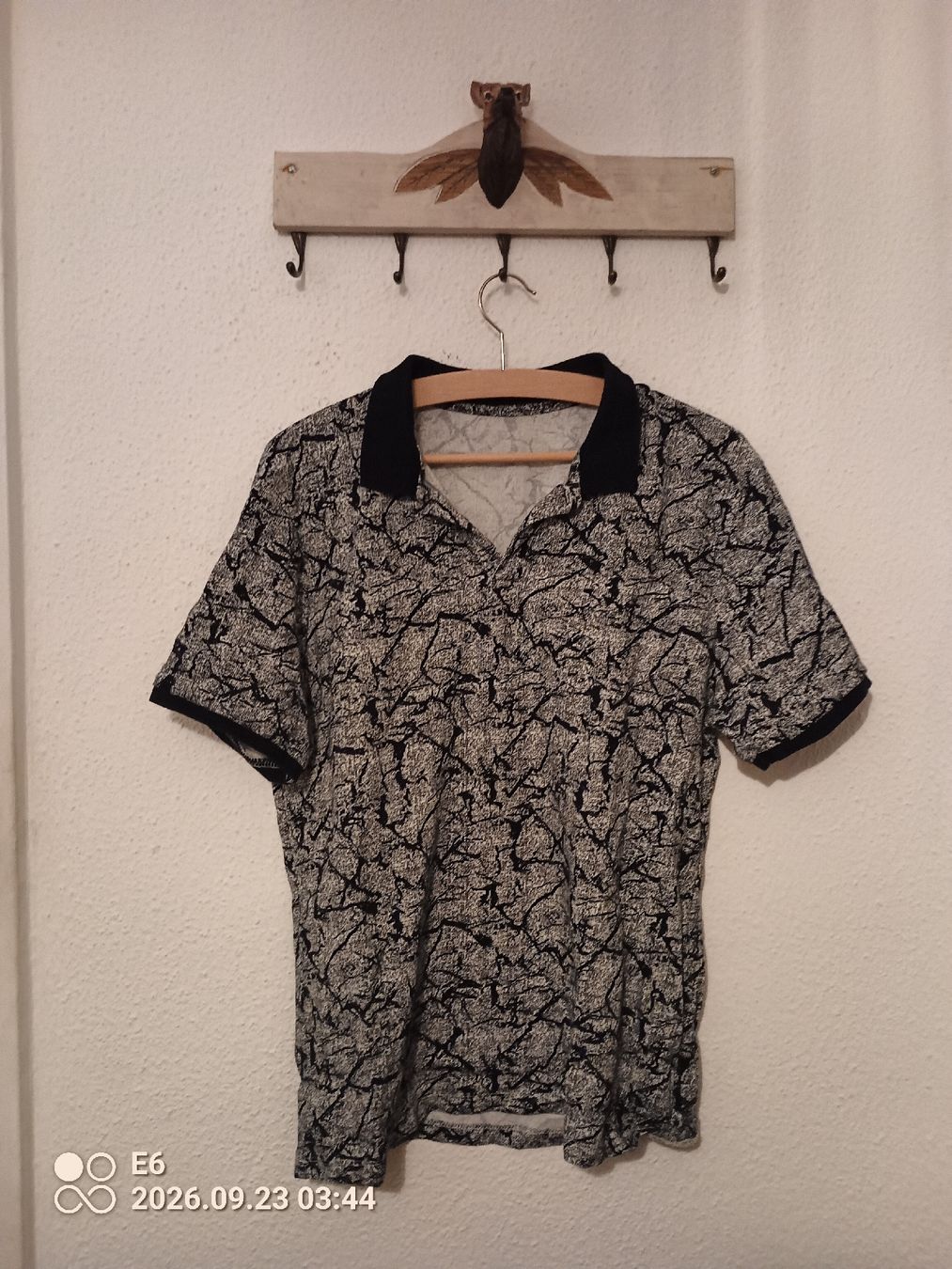 Magliette Polo: Shirt mit Kragen – Usato da Zürich venduto da Mitzi6