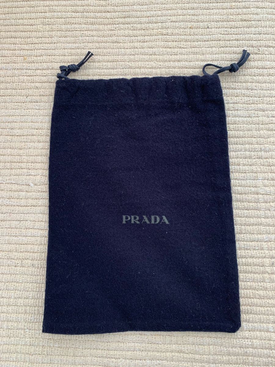 Prada Borse: Dustbag Prada – Nuovo (secondo la descrizione) da Gland venduto da TallyEva