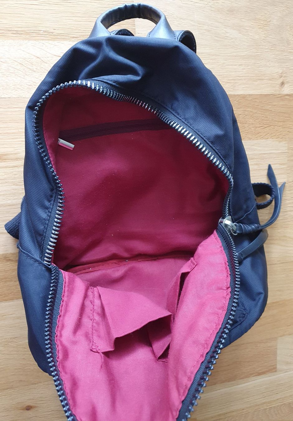 Zaini: Petit sac à dos en tissus – Nuovo (secondo la descrizione) da Court venduto da Jovi2 2