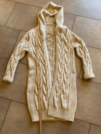 Strickjacke lang, mit Kapuze; Neu