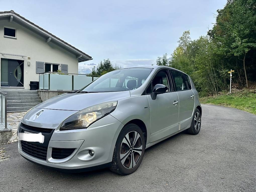 Automobili: Renault Scénic expertisée TCe 130 Bose – Usato da Muraz (Collombey) venduto da Zen_187001 4