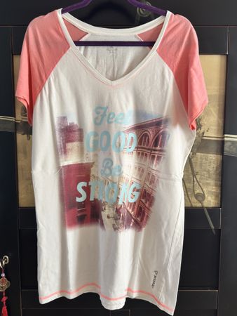 Reebok T-Shirt, Grösse XL, sportlich & bequem