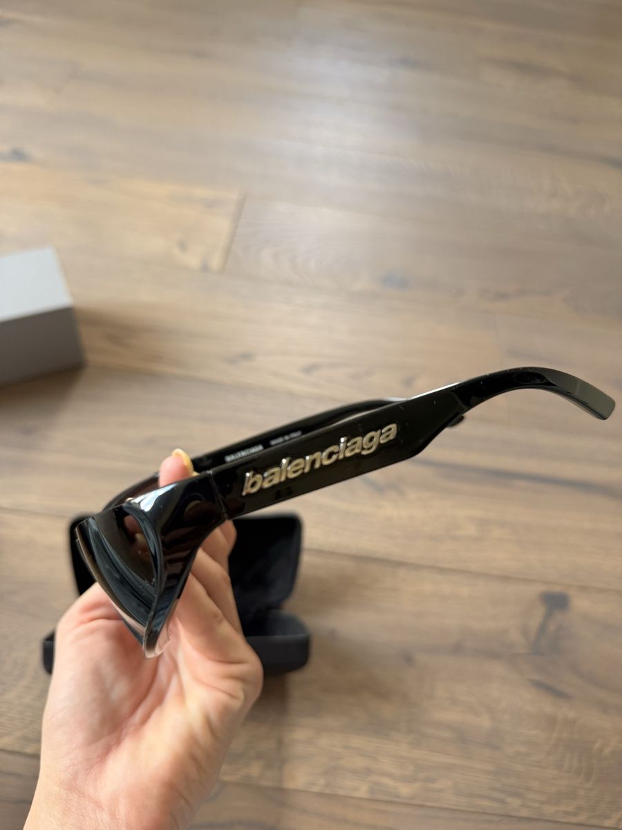 Balenciaga Lunettes & Verres: Balenciaga Sunglasses with Case – D'occasion à Zürich par Bellinka23 2