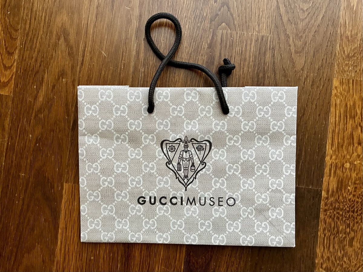 Gucci Borse: Gucci Papiertasche – Nuovo (secondo la descrizione) da Unterengstringen venduto da vivienneberger