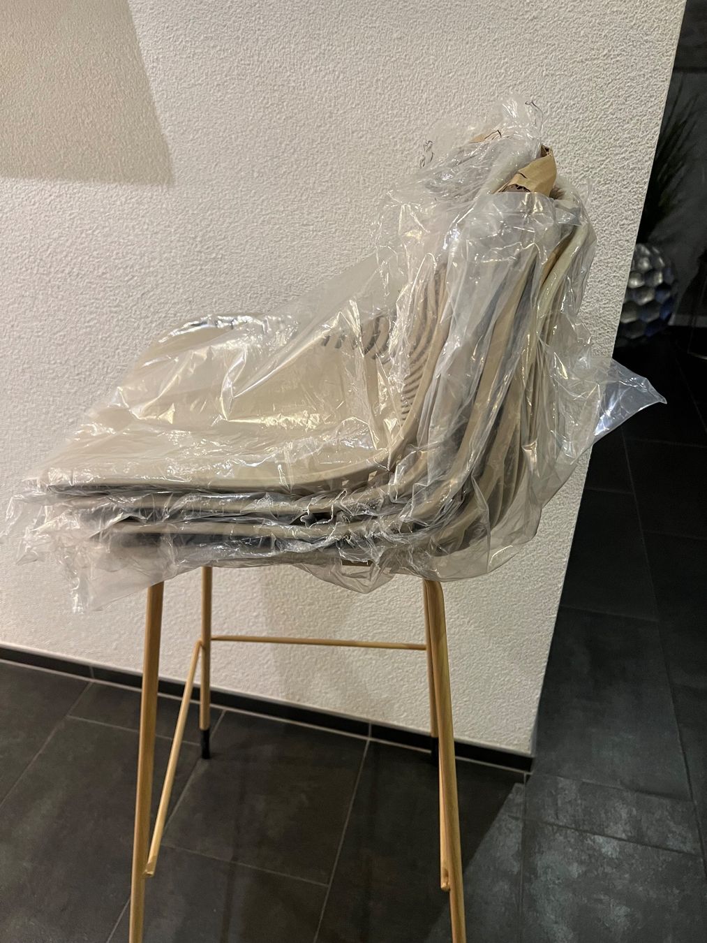 Hocker: Set mit 4 Barhocker NEU – Neu (gemäss Beschreibung) aus Horn von Ueli72 3