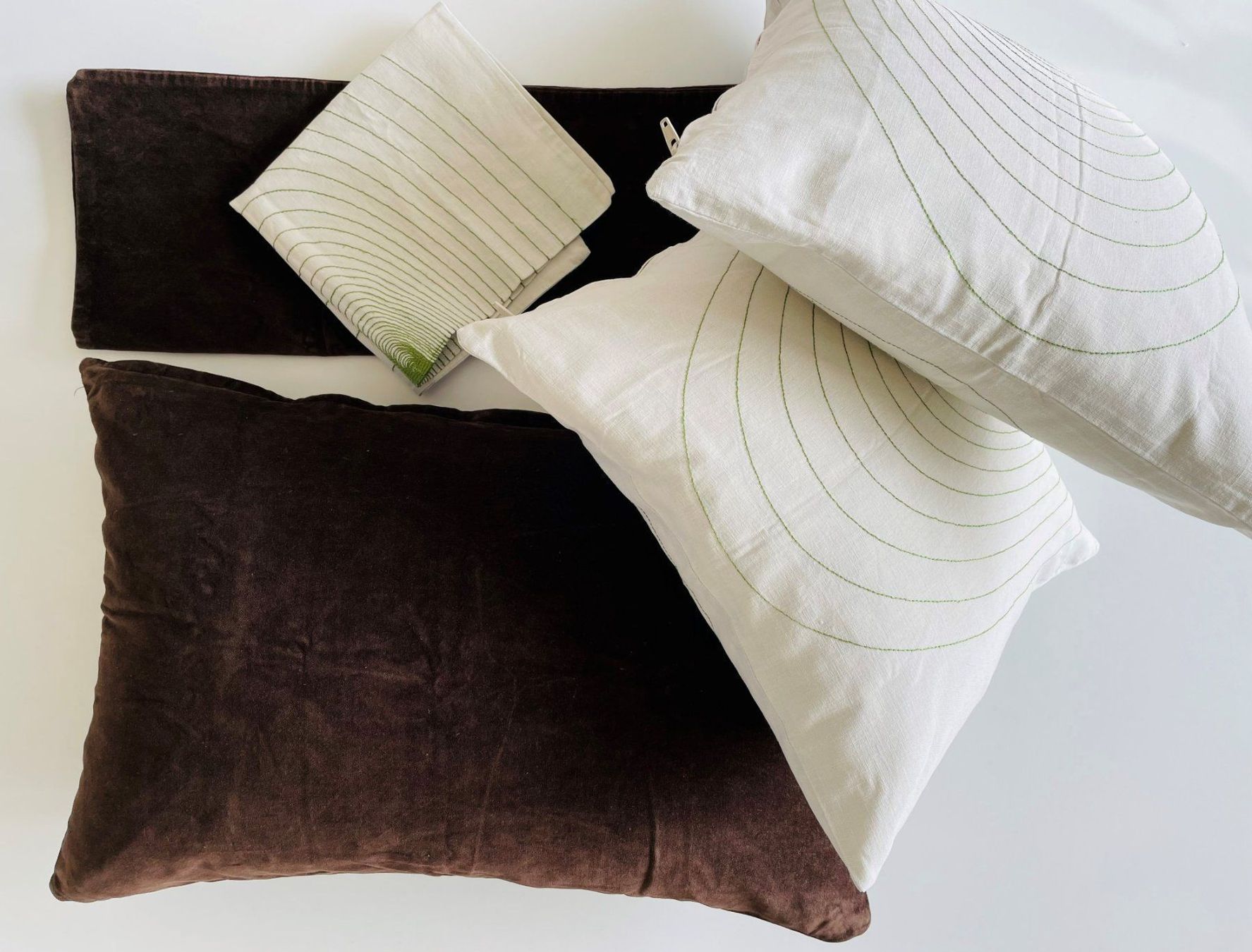 Ikea Cuscini: 5-teiliges Kissenhüllenset IKEA Ellipse – Usato da Zürich venduto da bentalent711 3
