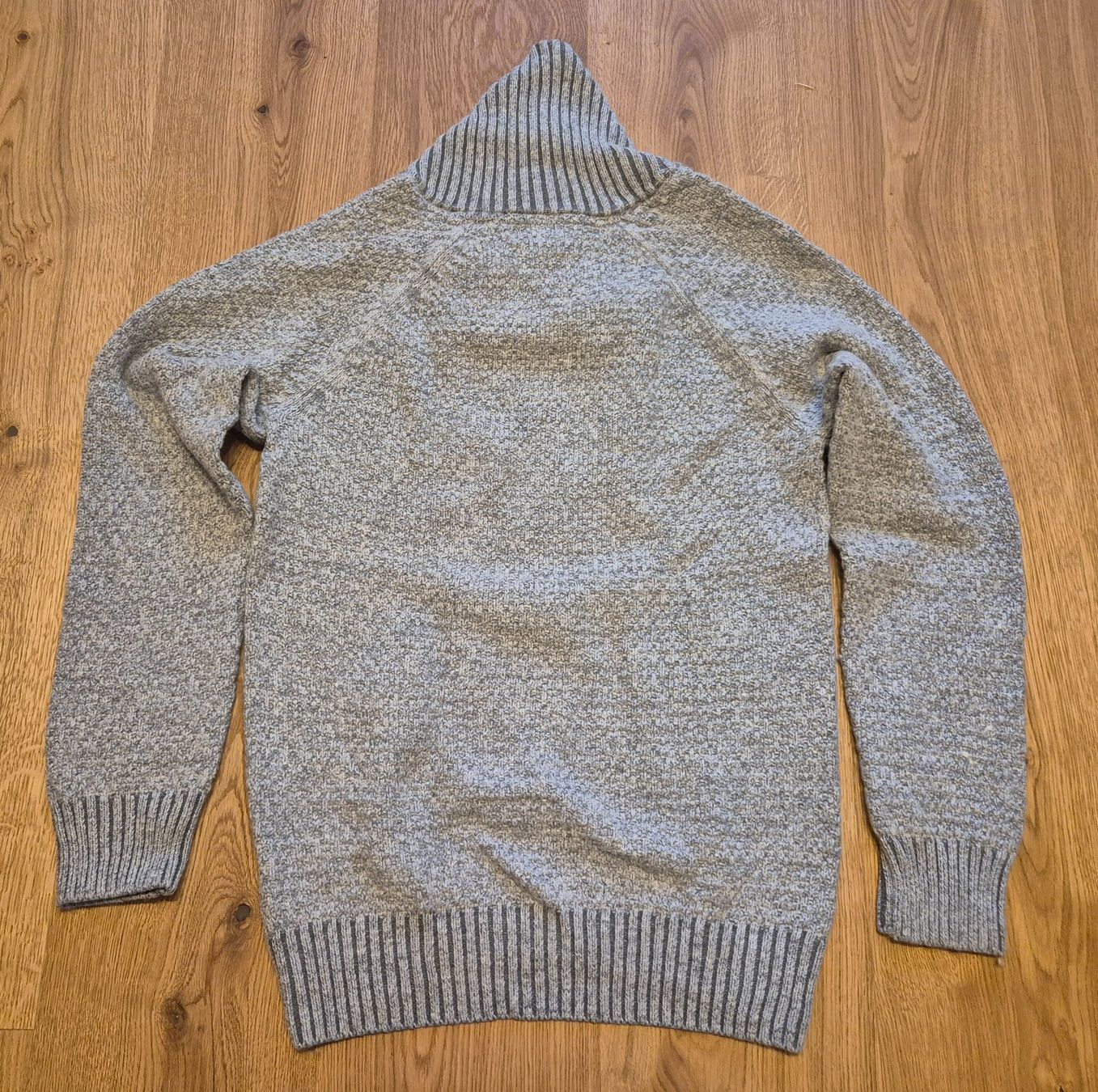 H&M Maglioni & Felpe: Grauer Wollkragenpullover "H&M" (Gr. S) – Usato da Gams venduto da tischi97 1