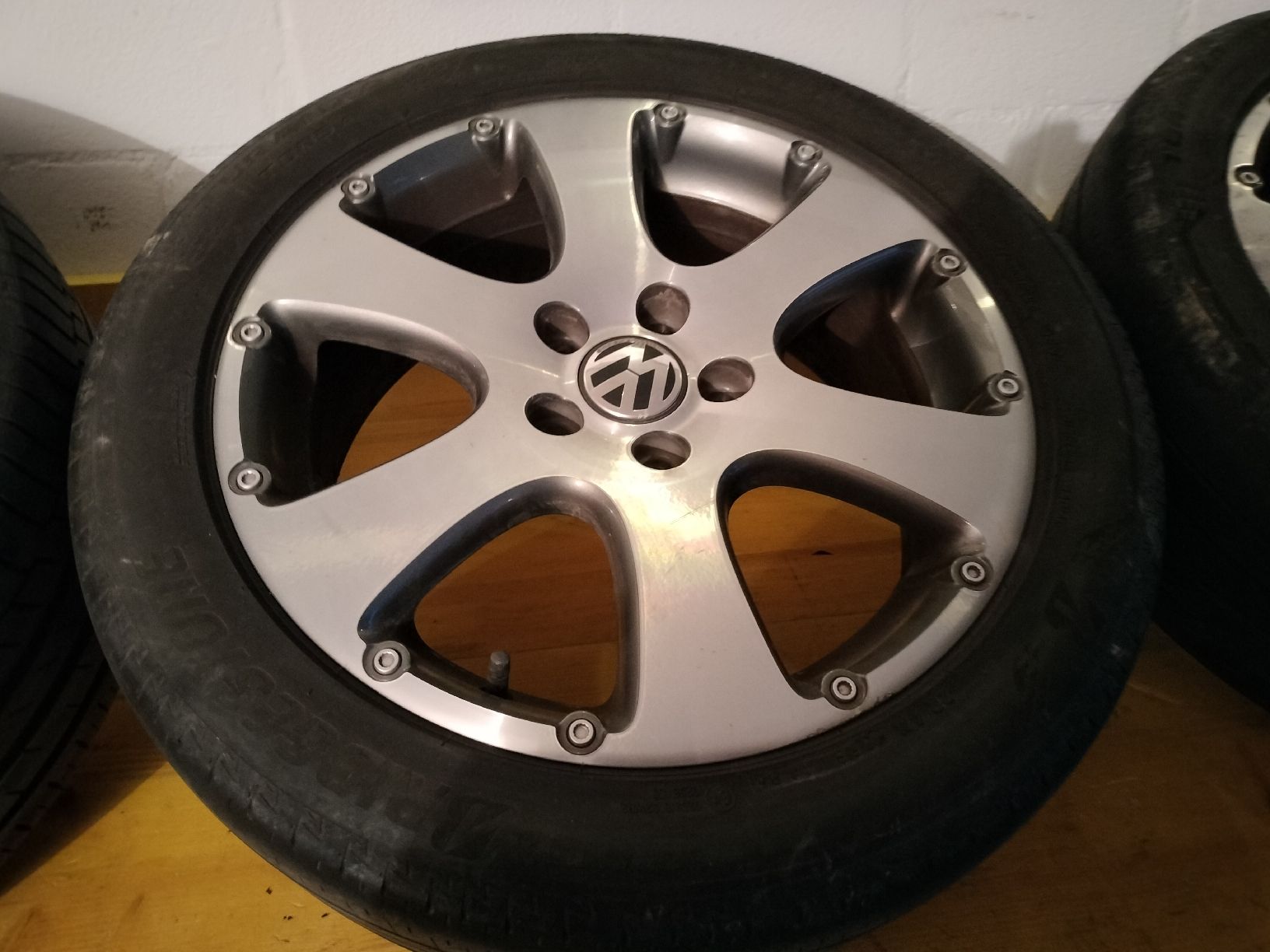 Pneumatici & Ruote complete: VW Turan Räder – Usato da Sempach venduto da Klara9 3