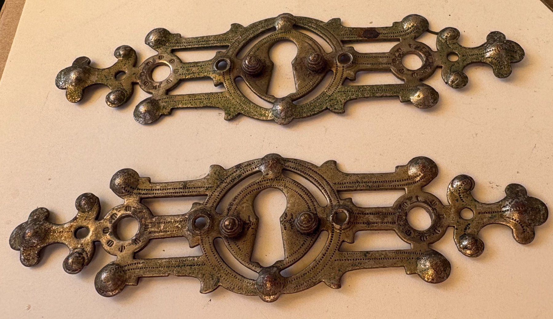 Ferramenta: VINTAGE LOT SCHLÜSSELROSETTEN – Usato da Ostermundigen venduto da wini63 3