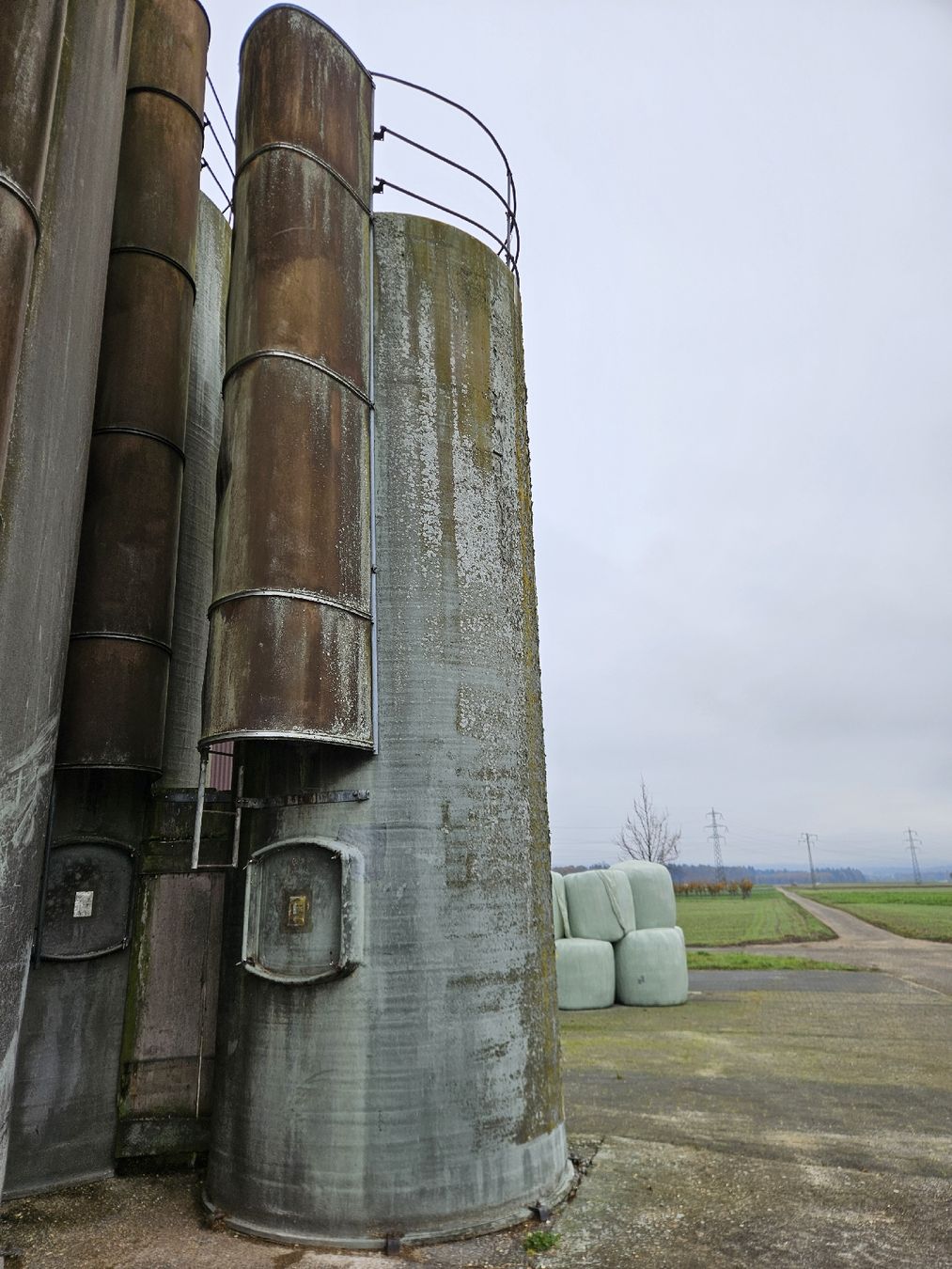 Tutte le macchine: Occasion Silo – Usato da Subingen venduto da honigbuur