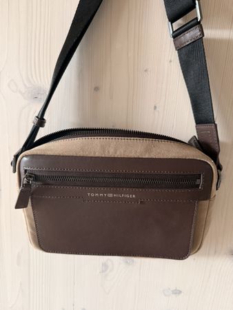 Hilfiger Schultertasche