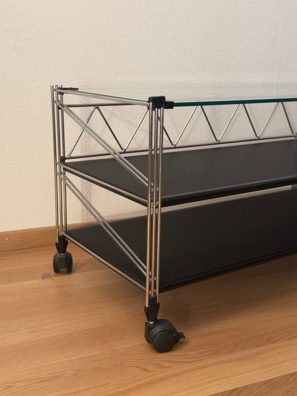 Mobili & Arredamento: Caimi Design Rollwagen / Servierwagen / Zeitschriftenablage – Usato da Zürich venduto da Hedwig-steig 3