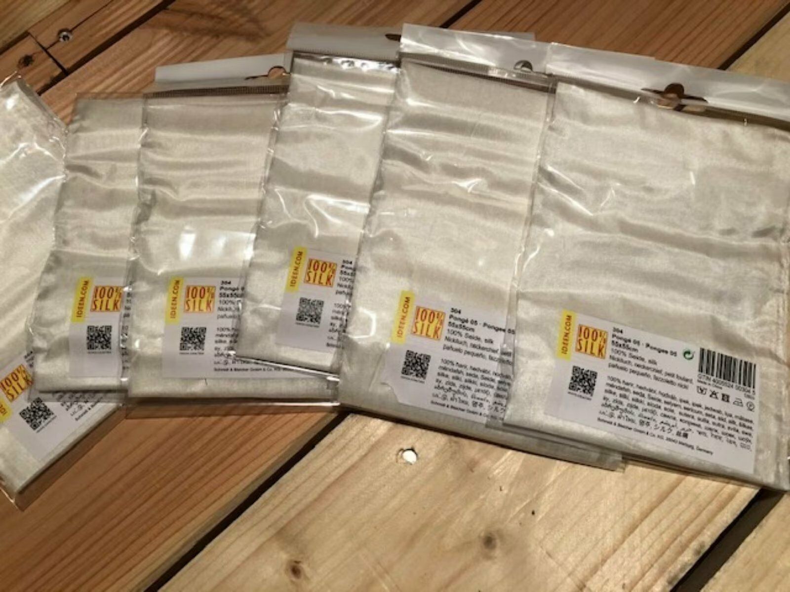 Tessuti: Rollierte Seidentücher, Pongé 05, 55 x 55 cm – Nuovo e nell'imballaggio originale da Ebikon venduto da lin_jr8x