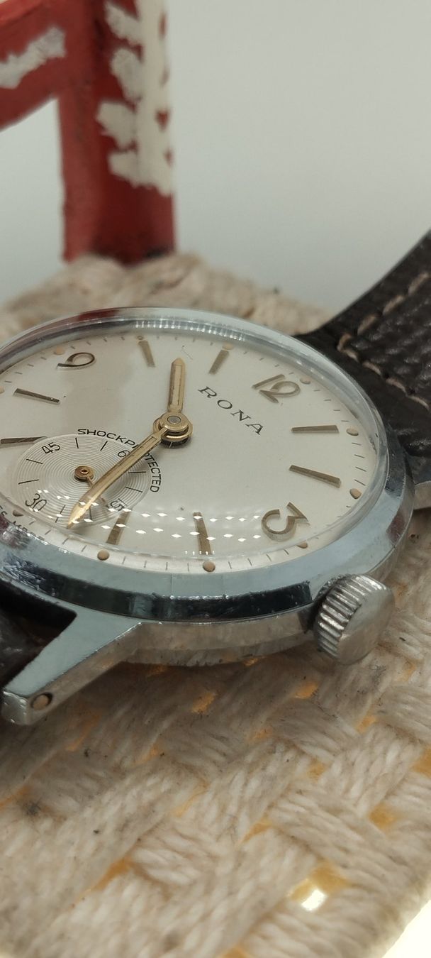 Orologi: Montre Rona années 40's – Usato da La Chaux-de-Fonds venduto da jac_9llg 7