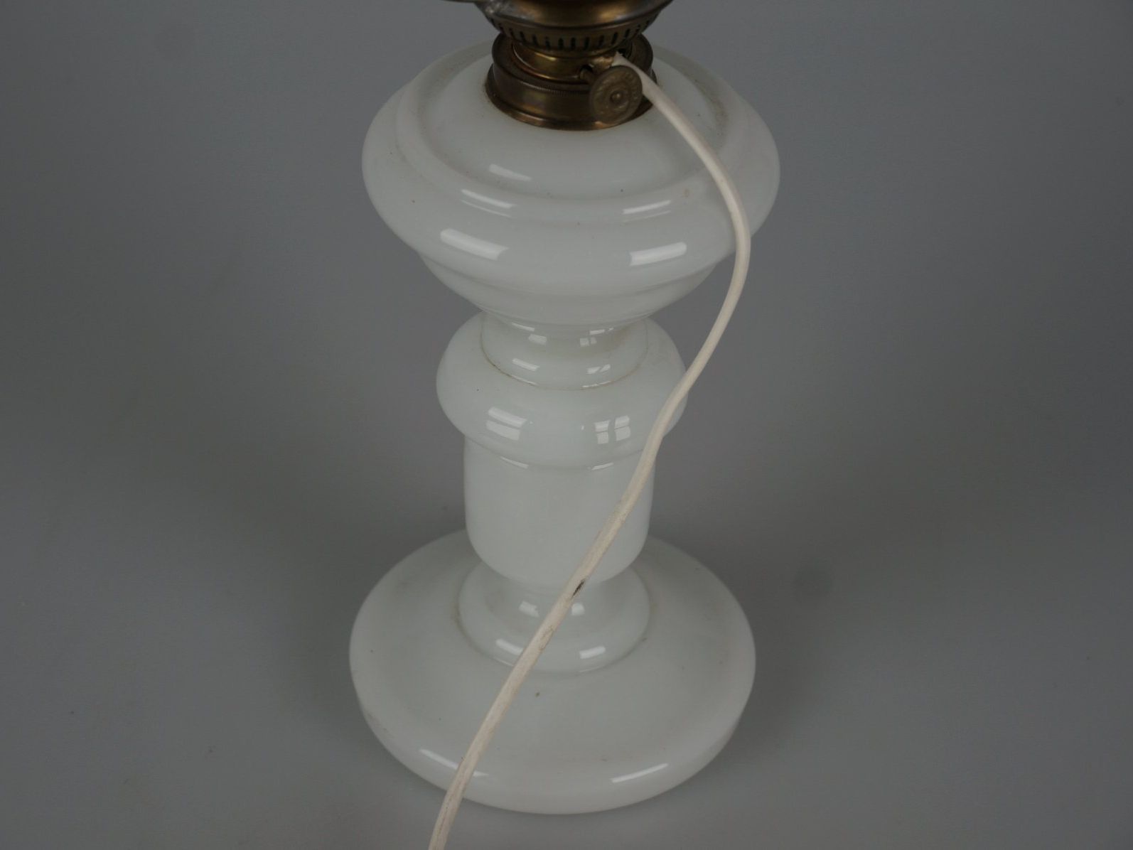 Lampade: Elektrifizierte Petroleumlampe – Usato da Rüti ZH venduto da Restwert_Rueti_ZH 3