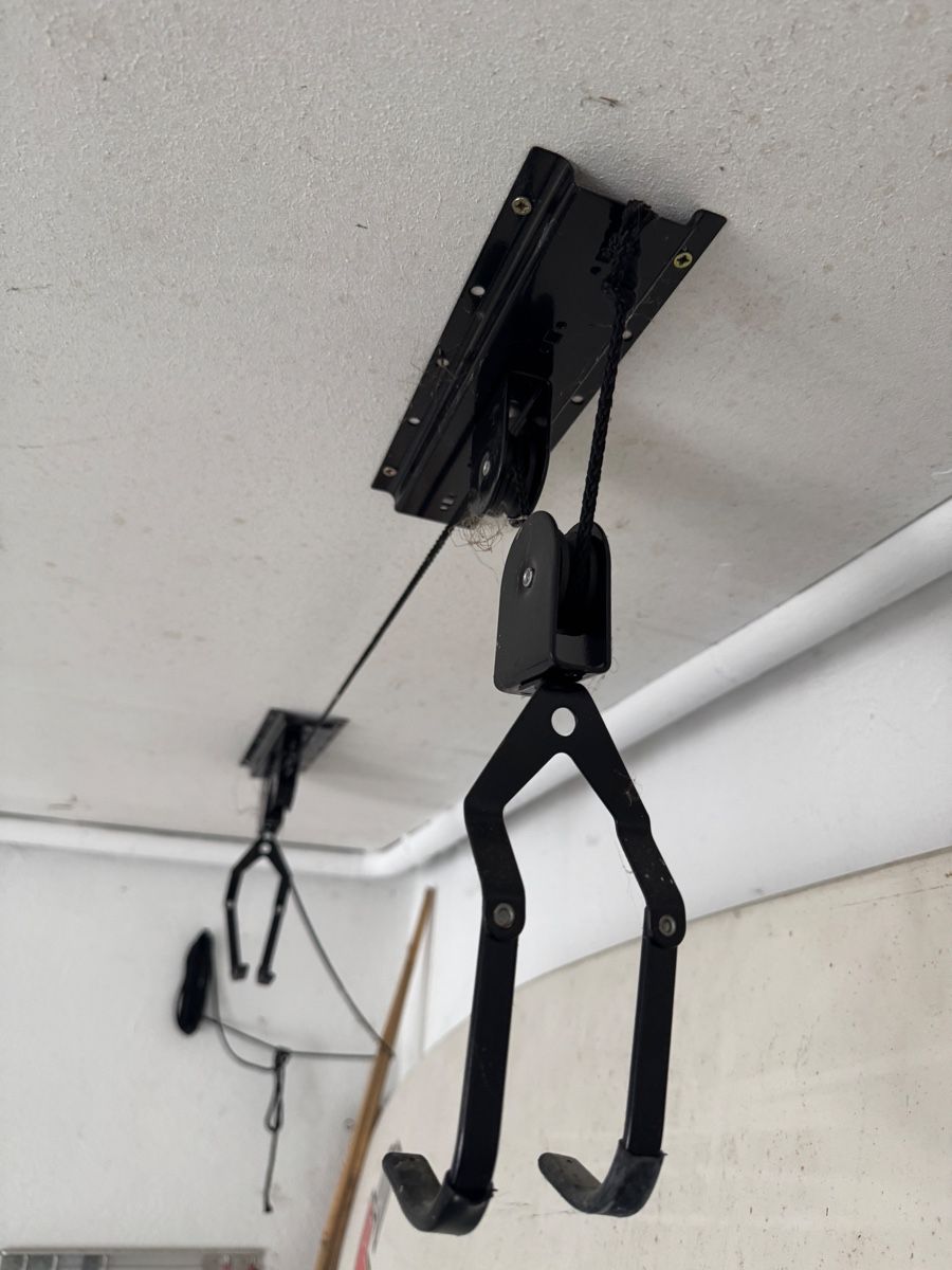 Ersatzteile: Heavy Duty Ceiling Pulley Rack, 20 kg max. – Gebraucht aus Seuzach von Wolf936 1